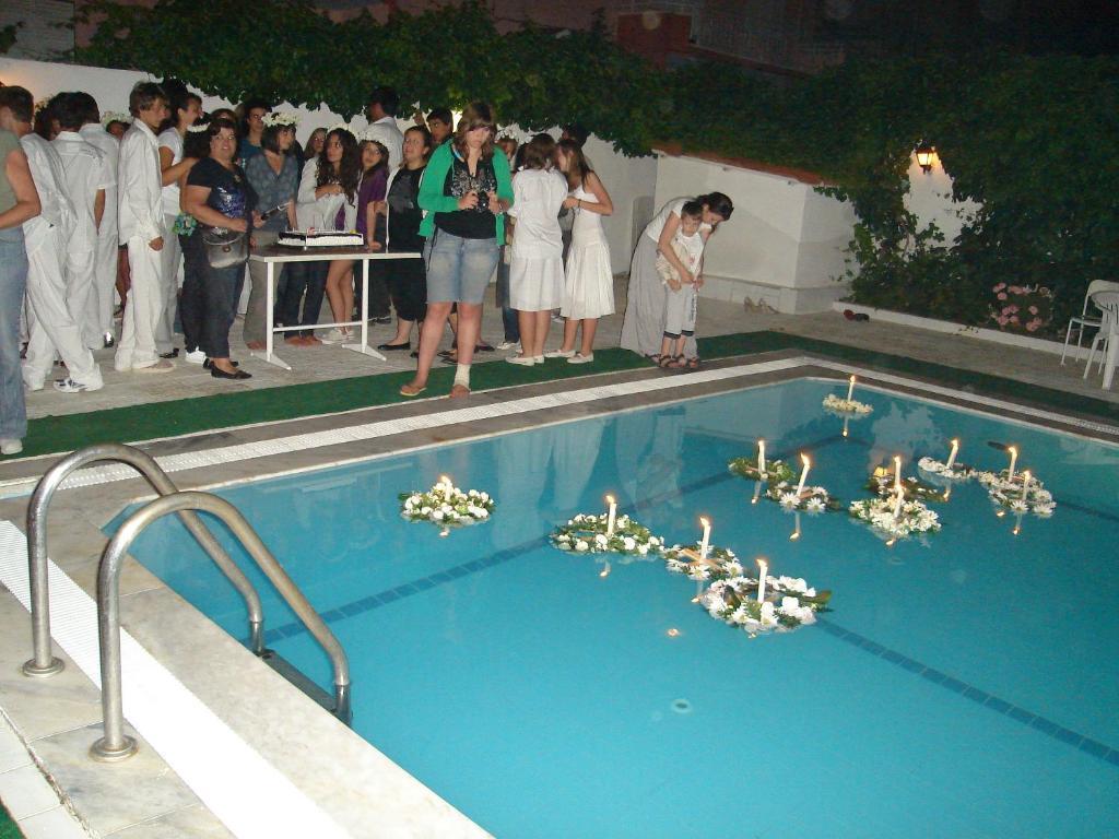 Ayda Hotel Κουσάντασι Δωμάτιο φωτογραφία